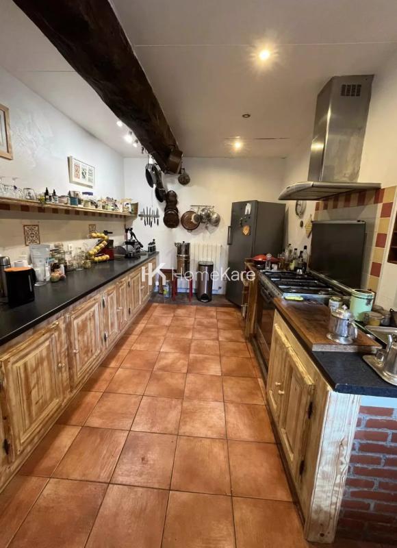 Maison - 255 m² - 10 pièces