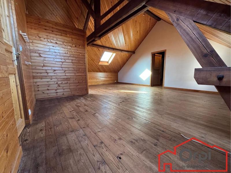 Maison de ville - 251 m² - 6 pièces