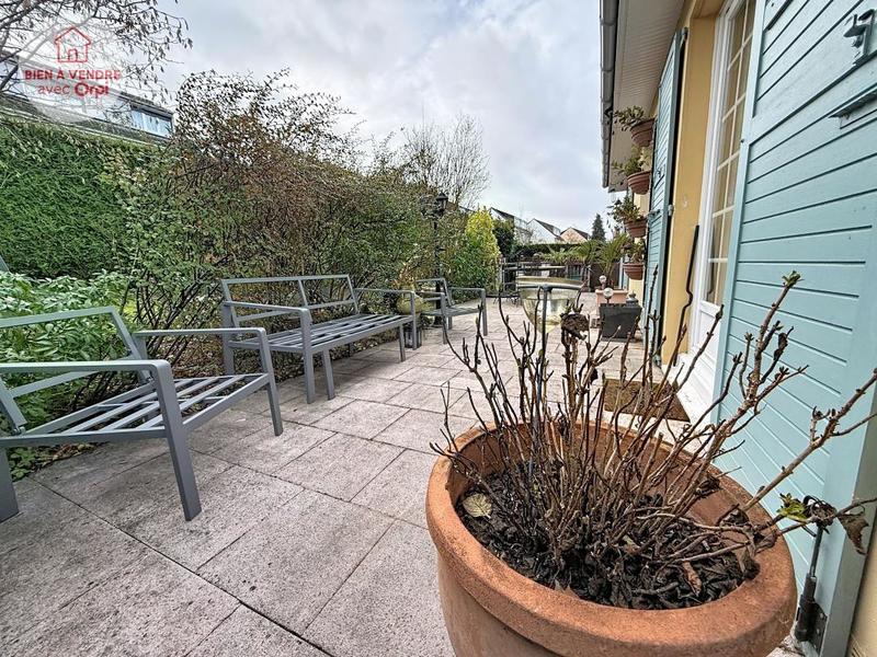 Maison - 121 m² - 6 pièces