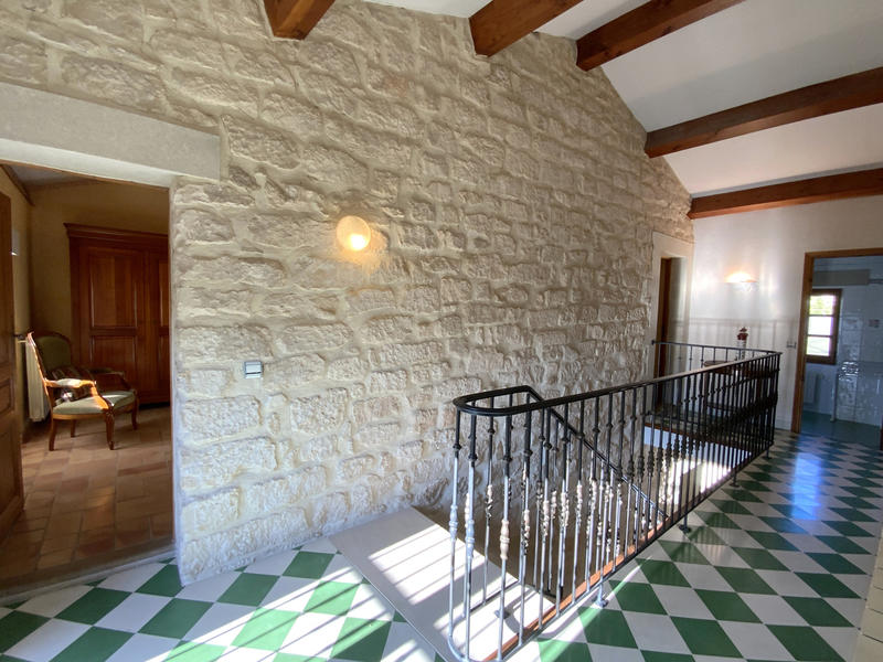 Maison - 234 m² - 8 pièces