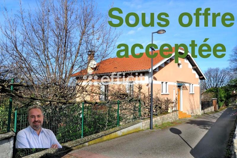 Maison - 90 m² - 5 pièces