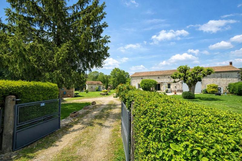 Longère - 180 m² - 7 pièces