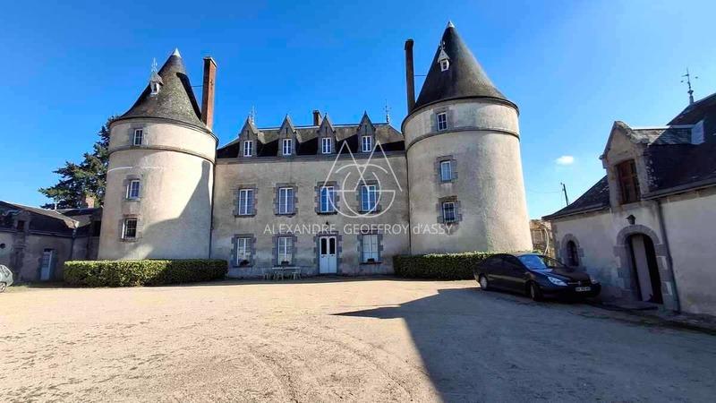 Château - 400 m² - 15 pièces