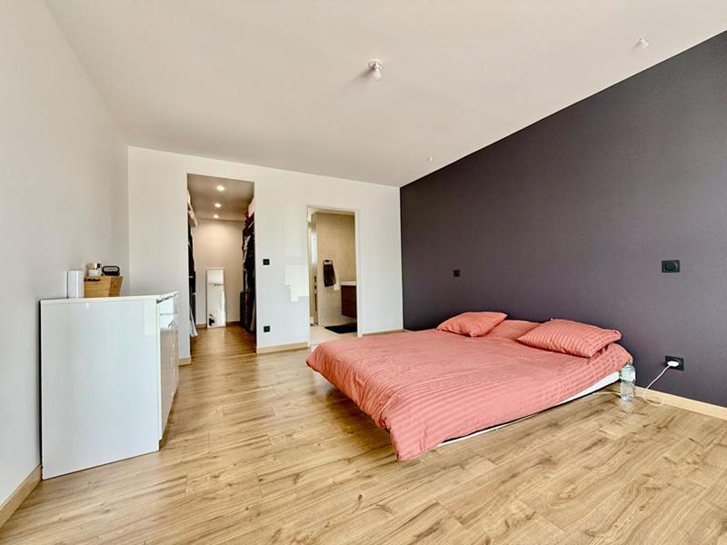 Maison - 146 m² - 6 pièces