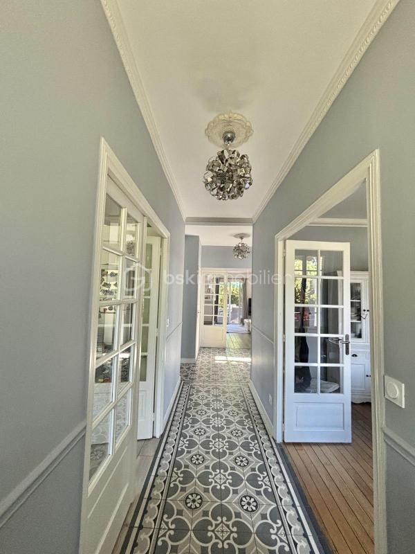 Maison - 160 m² - 7 pièces