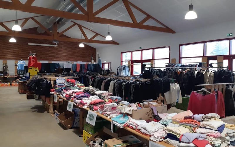 Friperie : Jantzi hustea