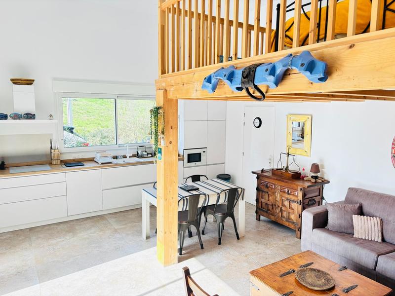 Maison - 185 m² - 8 pièces