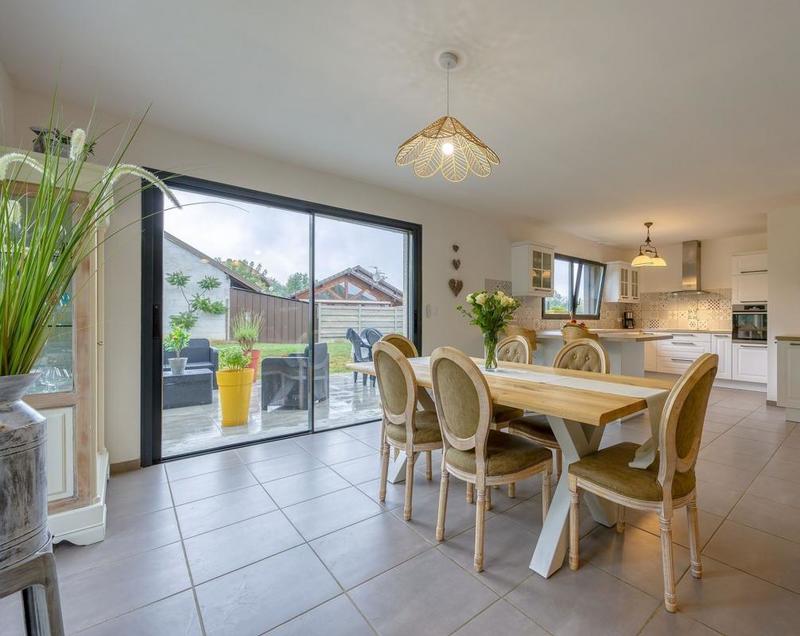 Maison - 100 m² - 4 pièces