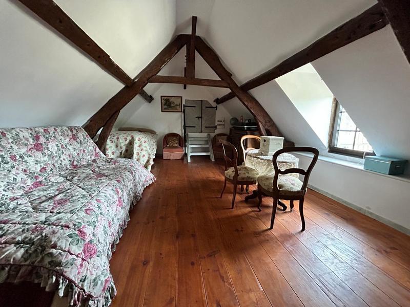 Maison - 220 m² - 8 pièces