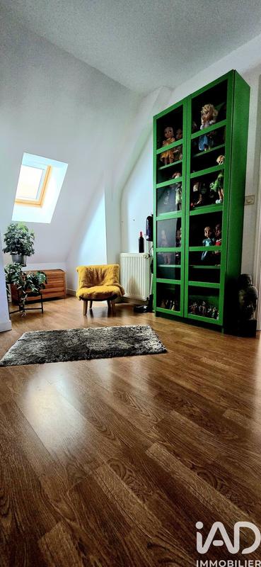 Maison - 212 m² - 10 pièces