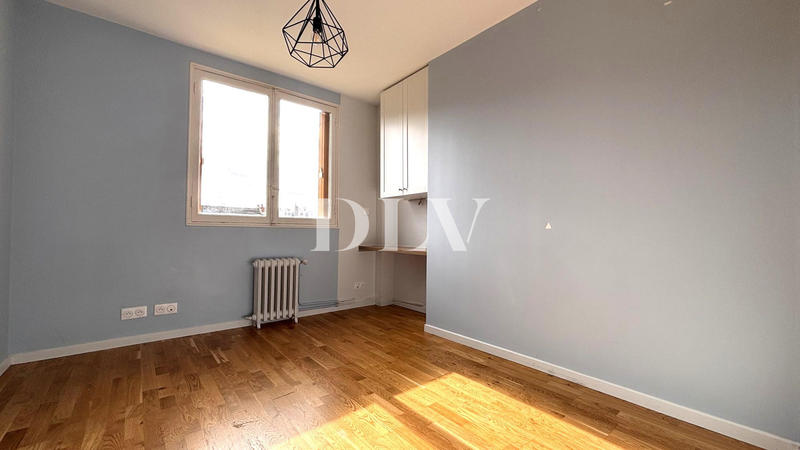 Appartement - 75 m² - 5 pièces