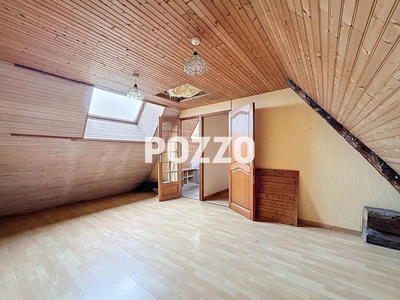 Maison - 104 m² - 5 pièces