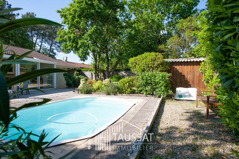 Maison - 137 m² - 5 pièces