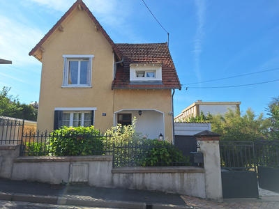 Maison - 86 m² - 4 pièces