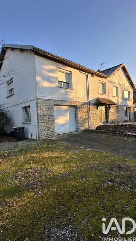 Maison - 228 m² - 9 pièces