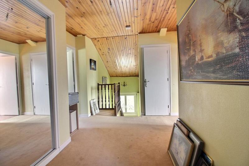 Maison - 162 m² - 7 pièces