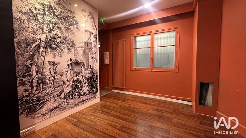 Local commercial - 111 m²