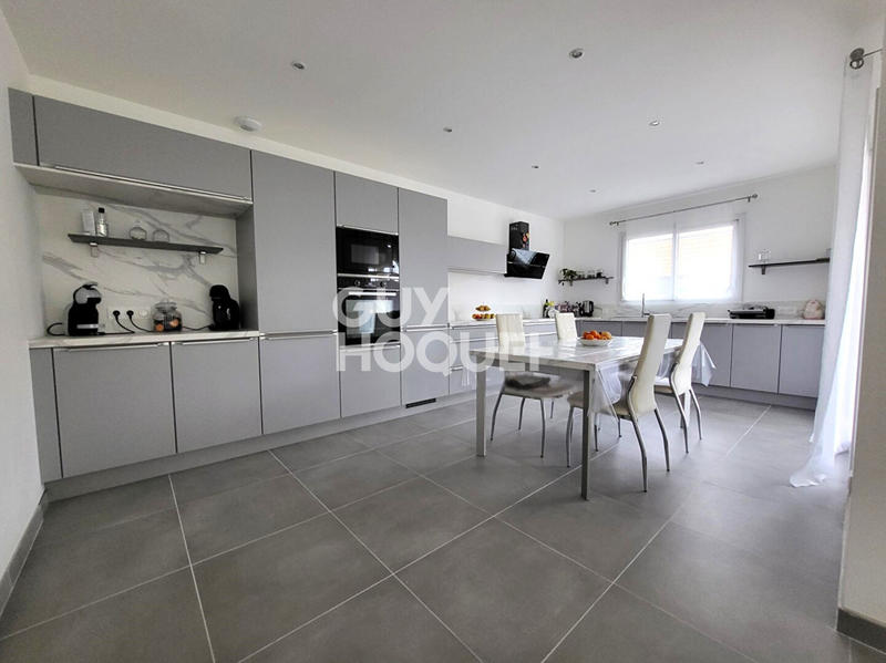 Maison - 143 m² - 6 pièces