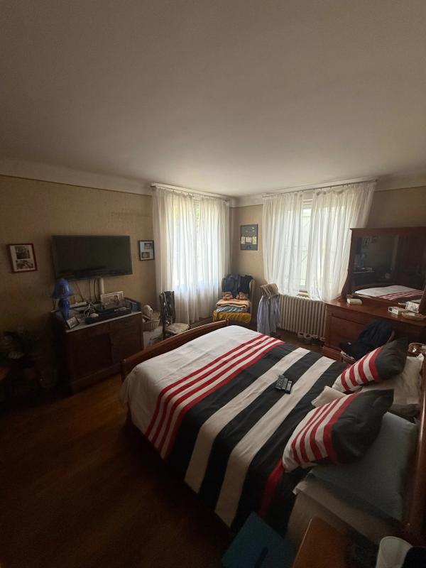 Maison - 180 m² - 7 pièces