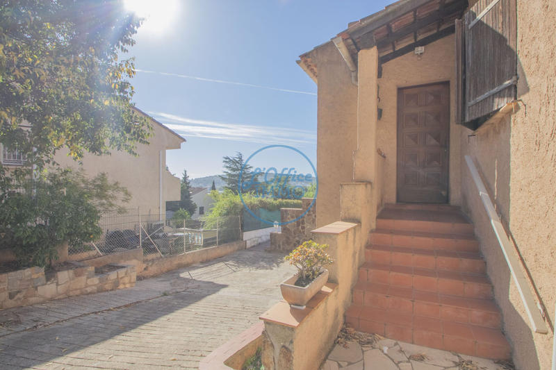 Maison - 179 m² - 7 pièces