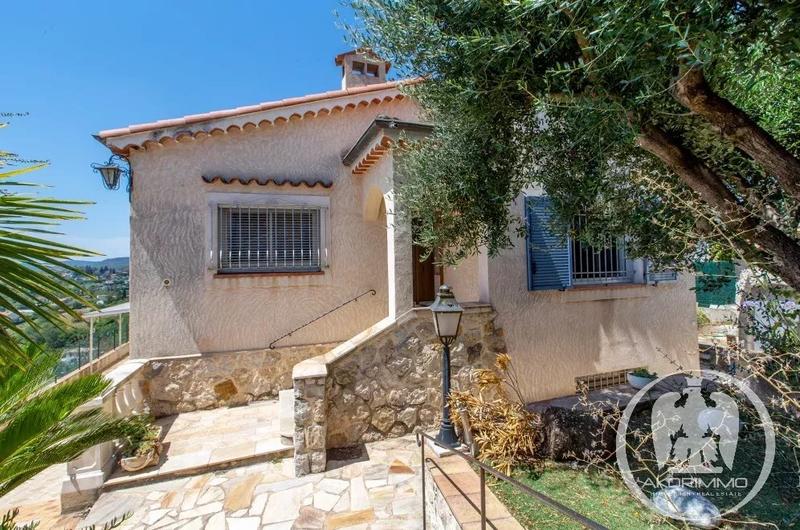 Villa - 181 m² - 7 pièces