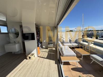 Appartement - 89 m² - 4 pièces