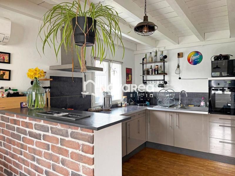 Maison - 90 m² - 3 pièces