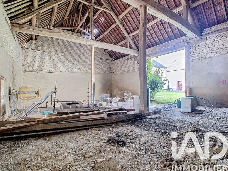 Maison - 325 m² - 7 pièces