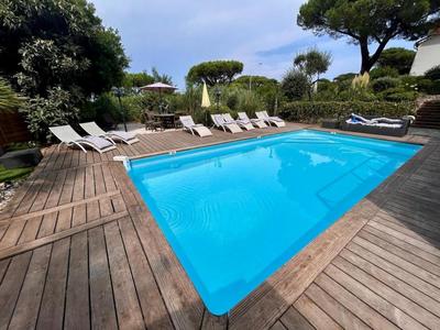 Maison - 200 m² - 6 pièces