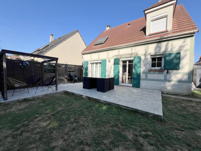 Maison - 80 m² - 5 pièces