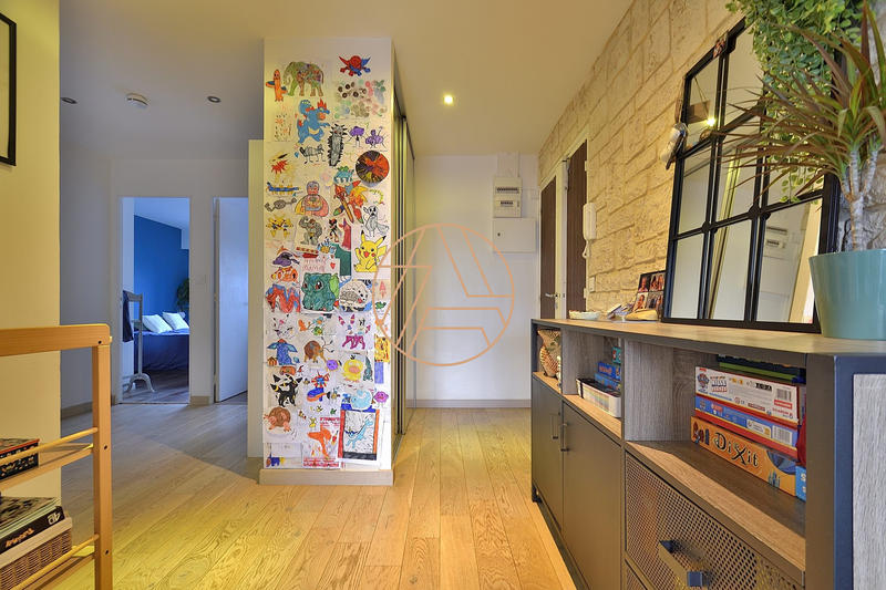 Appartement - 79 m² - 3 pièces