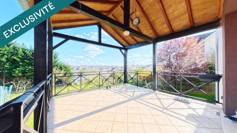 Maison - 173 m² - 8 pièces