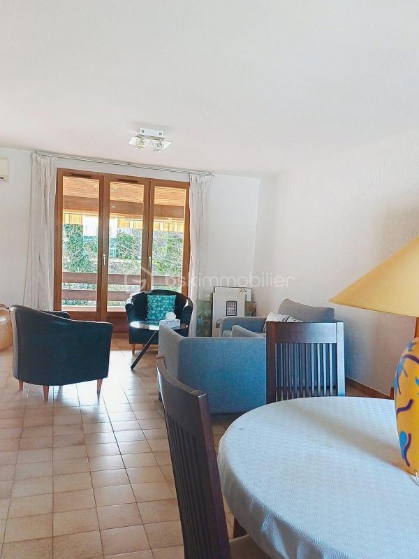 Maison - 91 m² - 5 pièces