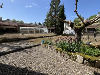 Bastide - 220 m² - 9 pièces