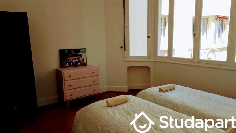 Appartement - 130 m² - 6 pièces