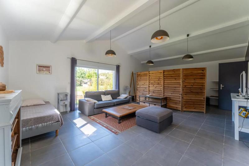 Maison - 180 m² - 8 pièces