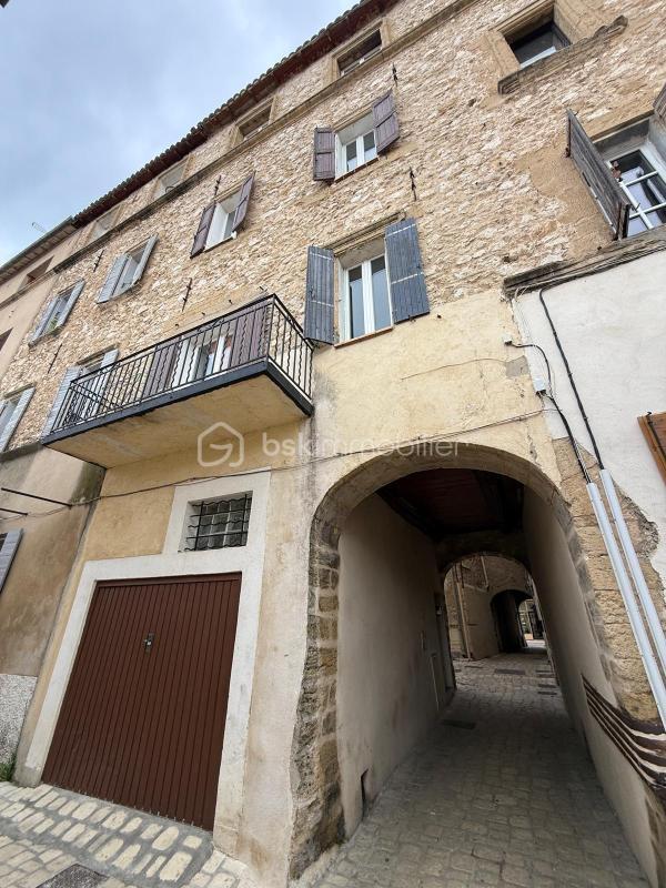 Immeuble - 155 m² - 6 pièces