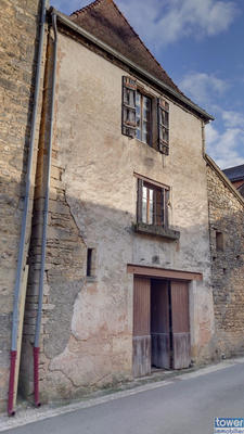 Maison de village - 170 m² - 8 pièces