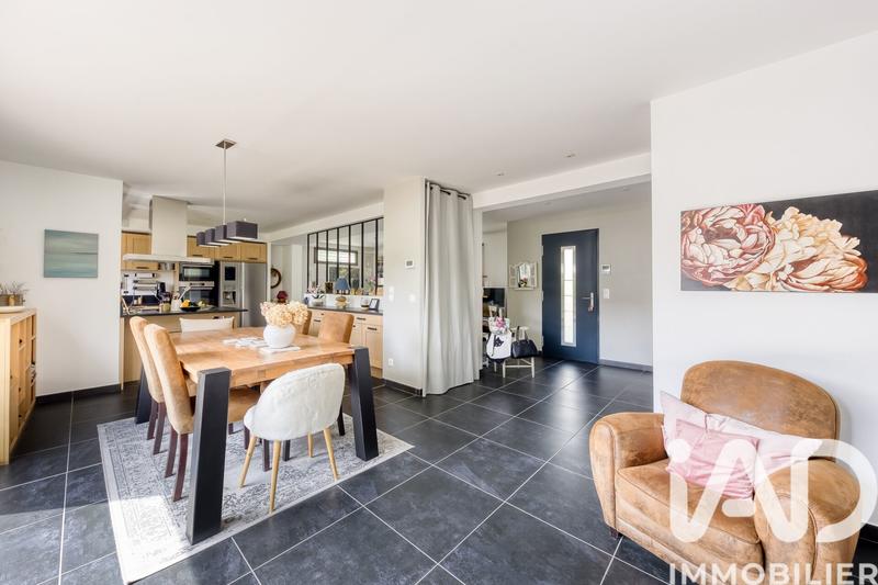 Maison - 166 m² - 6 pièces