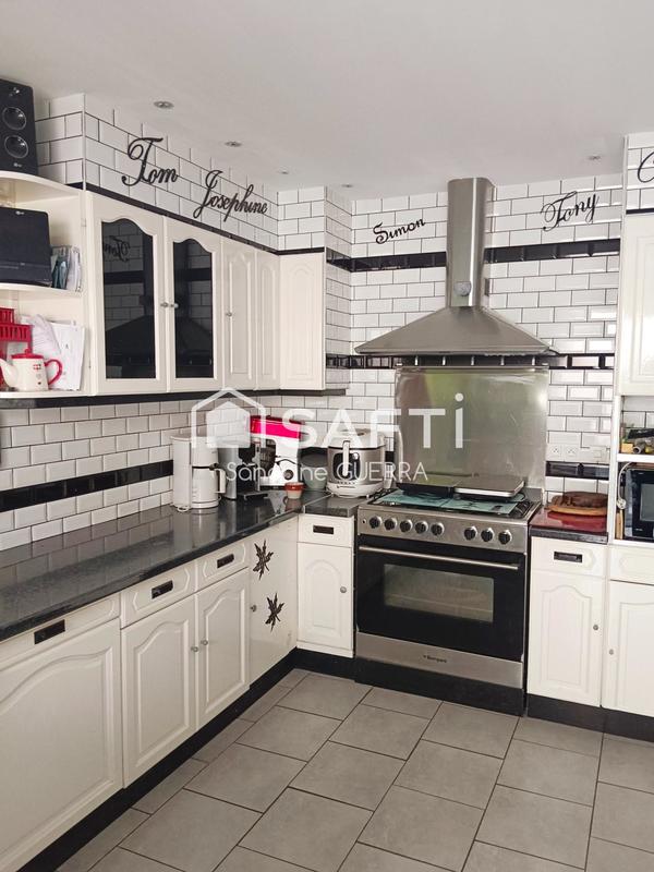 Maison - 190 m² - 6 pièces