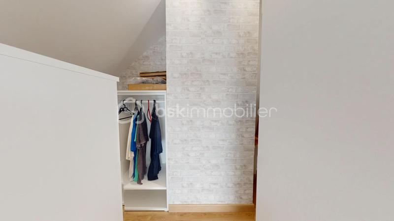 Maison - 133 m² - 8 pièces