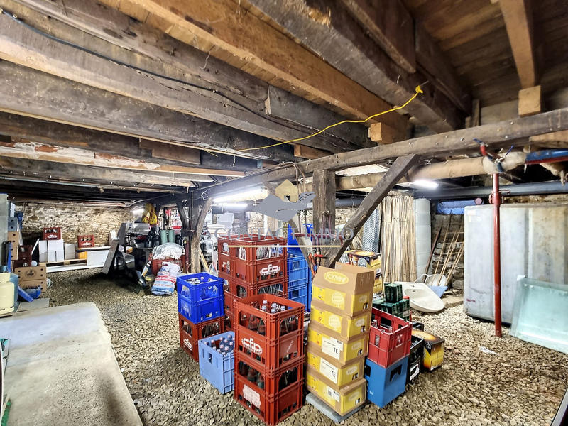 Maison - 293 m² - 8 pièces