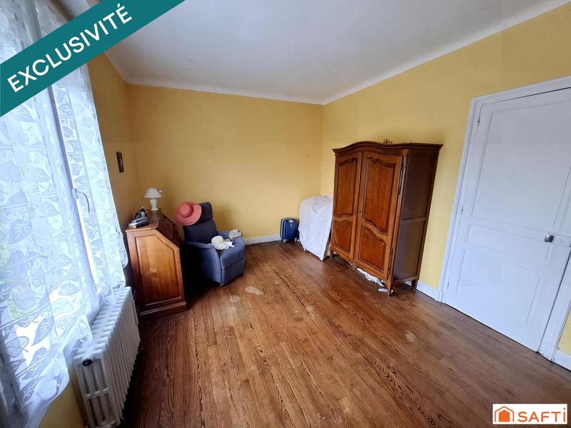 Maison - 240 m² - 10 pièces