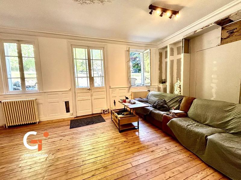 Maison - 349 m² - 10 pièces