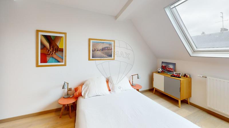 Duplex - 151 m² - 7 pièces