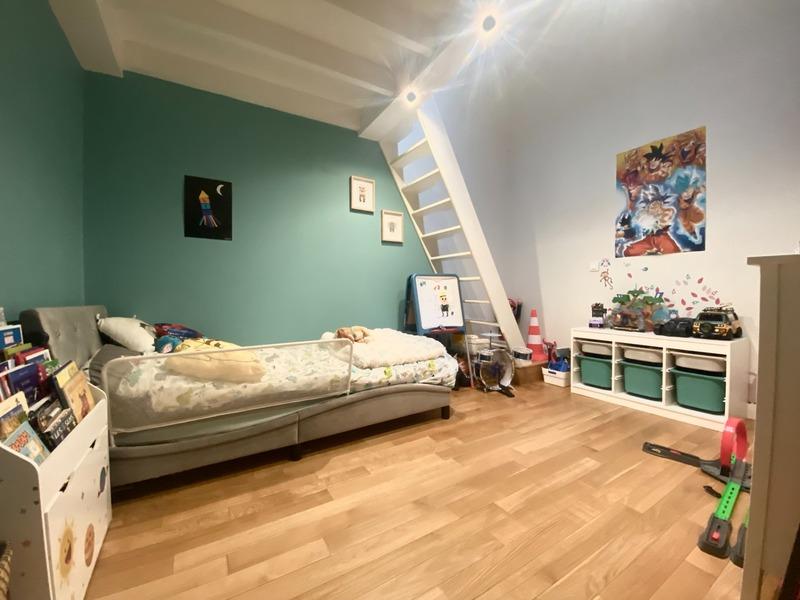 Appartement - 125 m² - 5 pièces