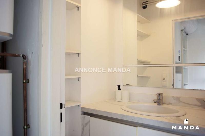 Chambre - 11 m² - 6 pièces