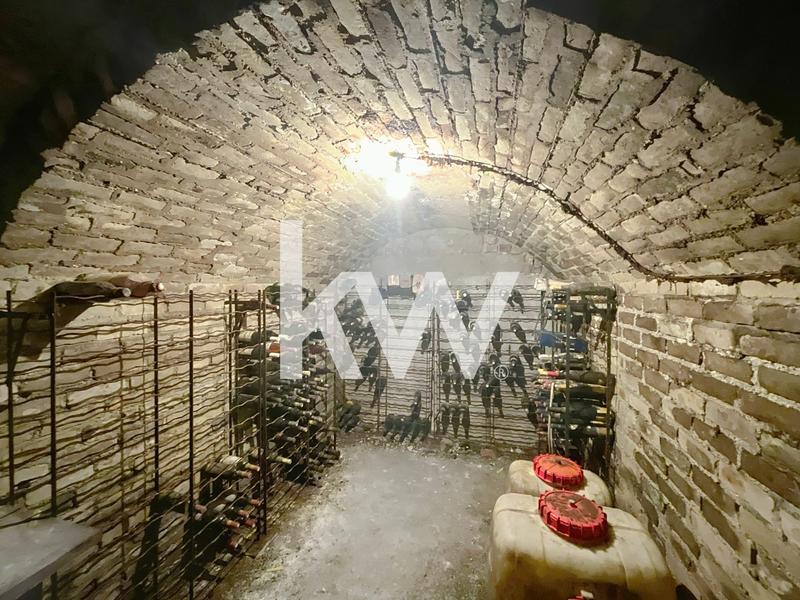 Maison - 192 m² - 6 pièces