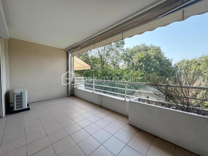 Appartement - 80 m² - 3 pièces