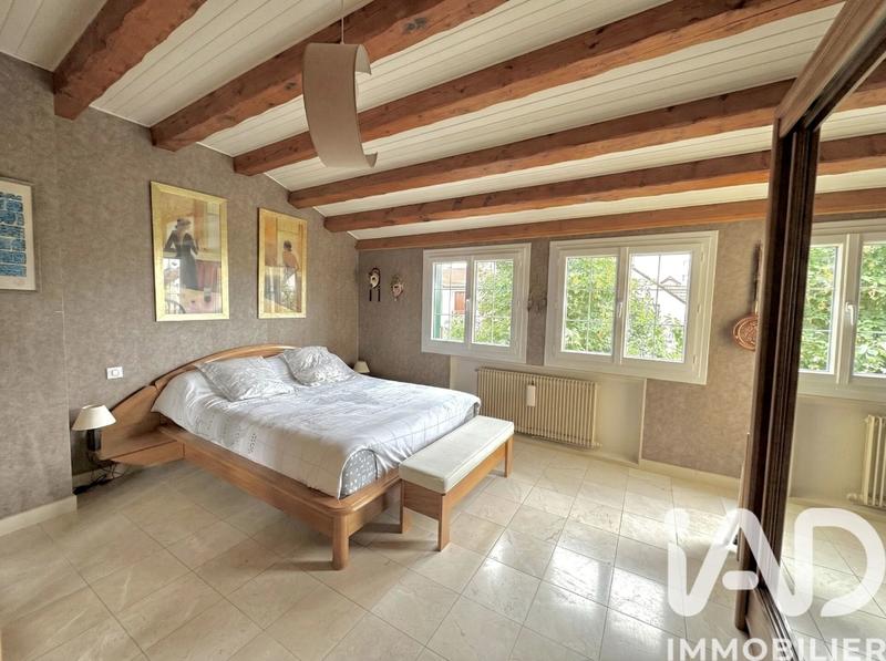 Maison - 160 m² - 6 pièces